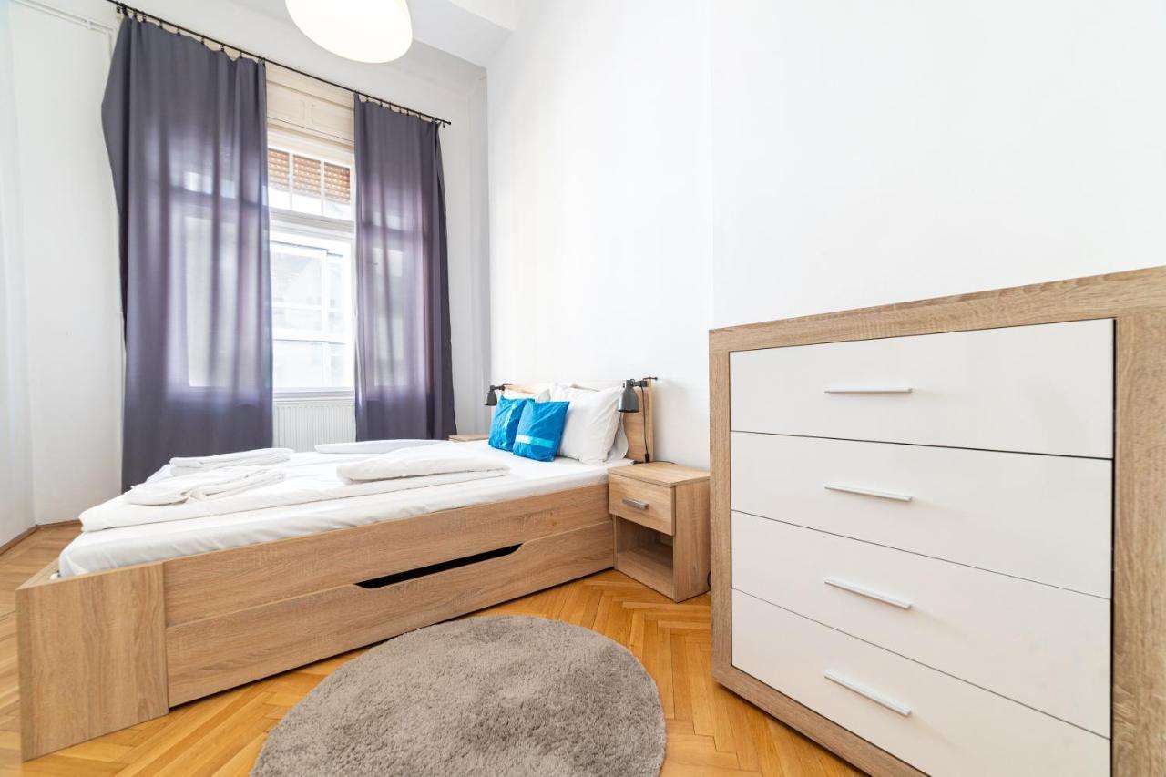 W25 Smart Apartment Budapeste Exterior foto