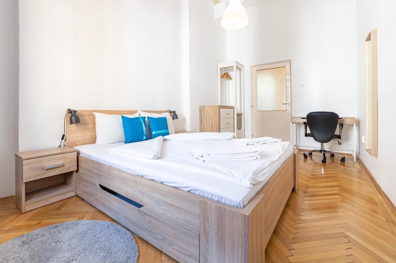 W25 Smart Apartment Budapeste Exterior foto